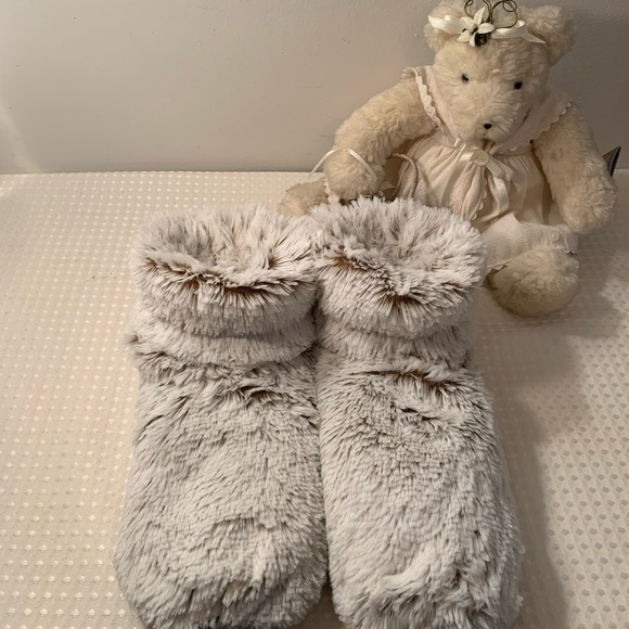 Intelex Other - Intelex | Lavender infused | Warmies | Boot style slipper | Just warm and wear